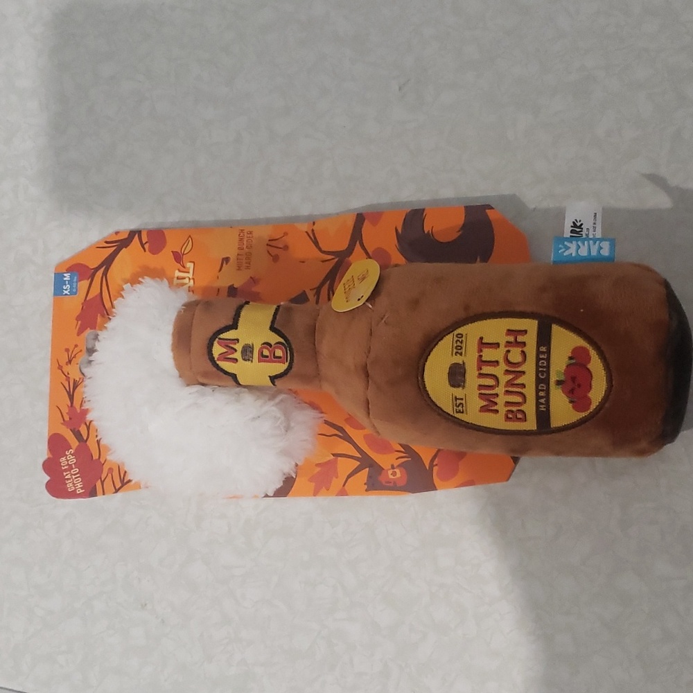 NWT Bark An Autumn Tail Toy